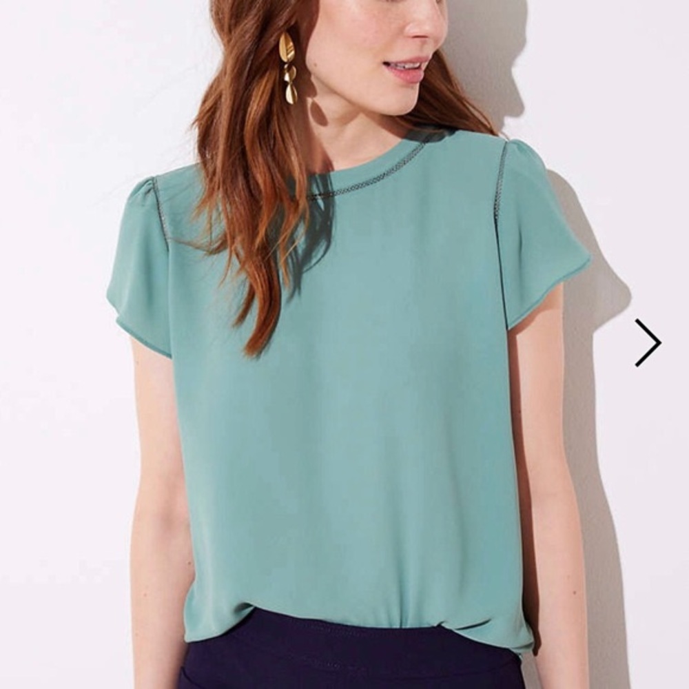 LOFT Petite Cutout Button Back Top
